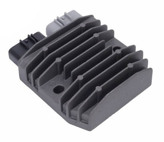 Regulador Mosfet FH020-AA 12V 50A Trifase 2 Conectores 5 fastons