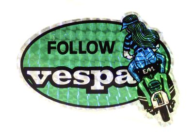 Adhesivo Moto Vespa Reflectante Verde Stilo Retro 110 x 80mm.