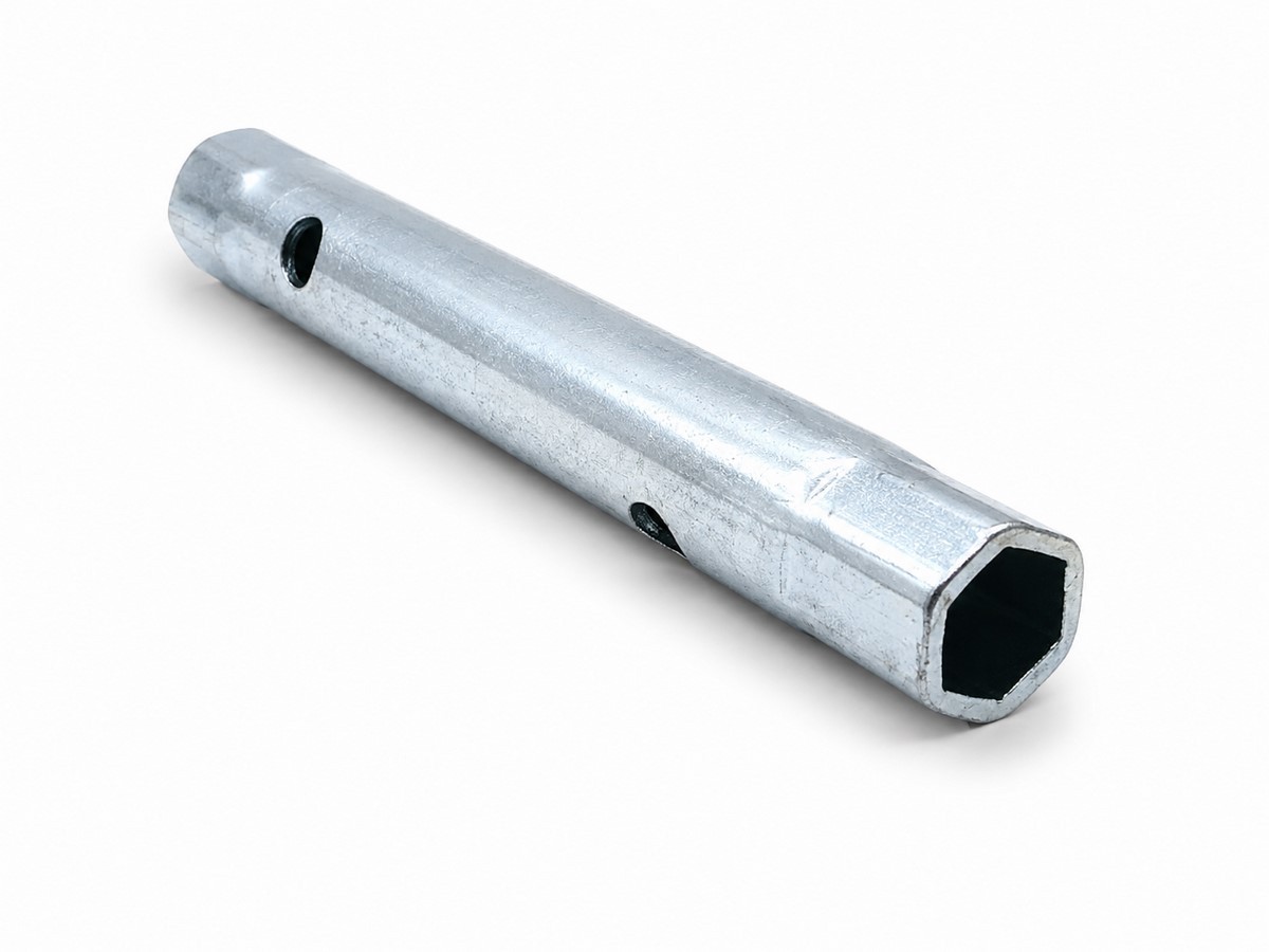 llave_multifuncion_bujia_moto_clasica