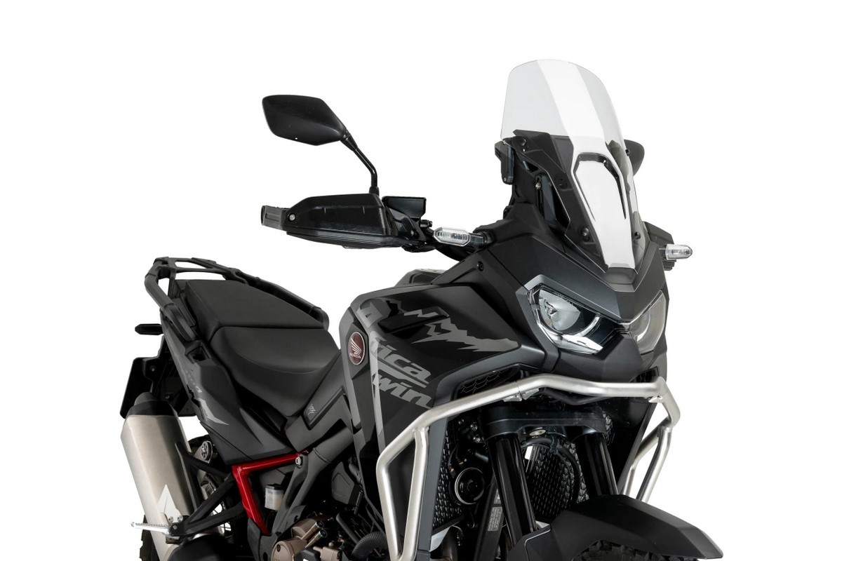 Vista lateral cúpula deportiva Puig Africa Twin Adventure Sports