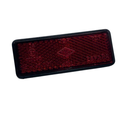 Catadióptrico rectangular rojo 700702R con tornillo de montaje Rinder