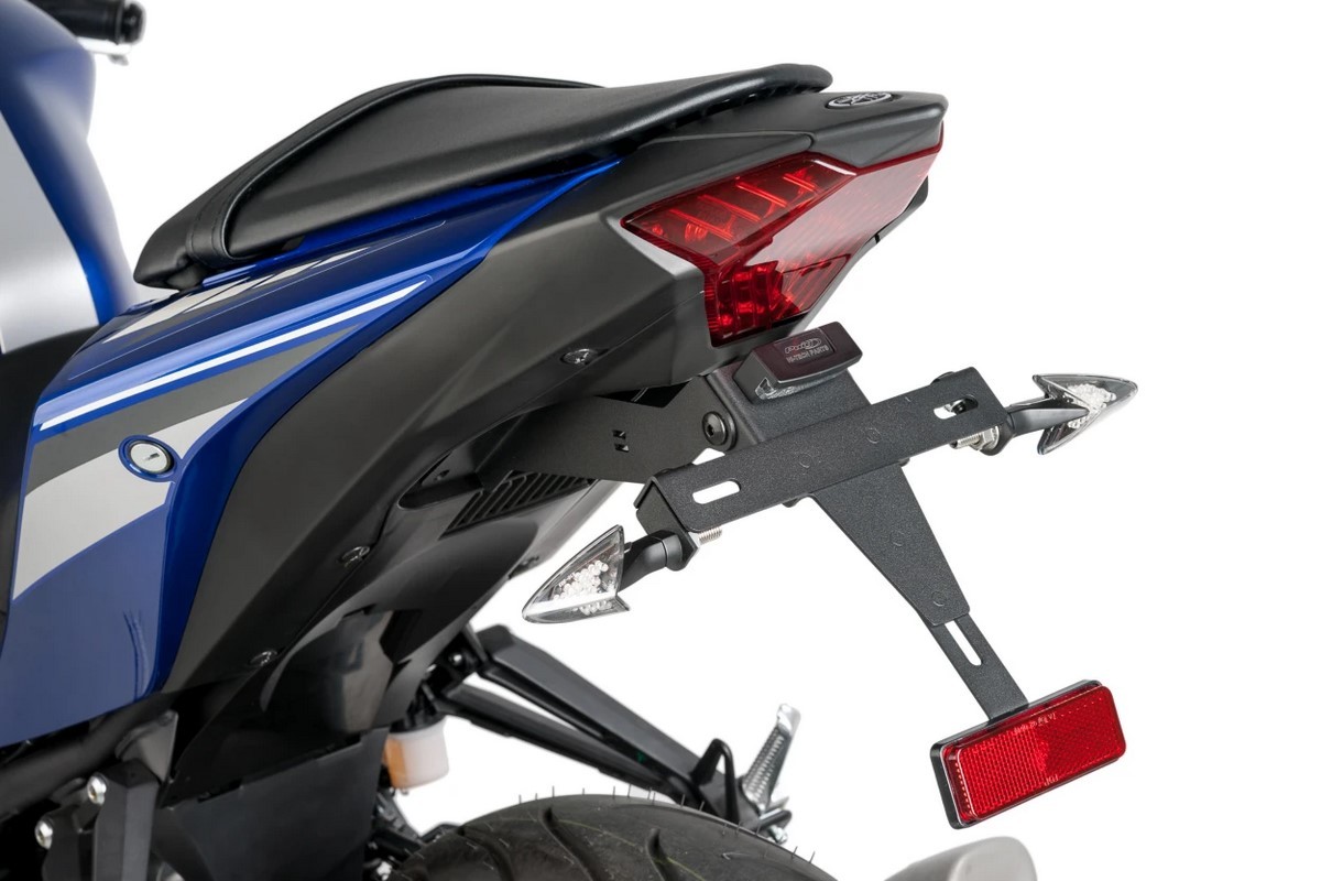 Soporte portamatrícula PUIG 7799N para Yamaha MT‑03 YZF‑R3