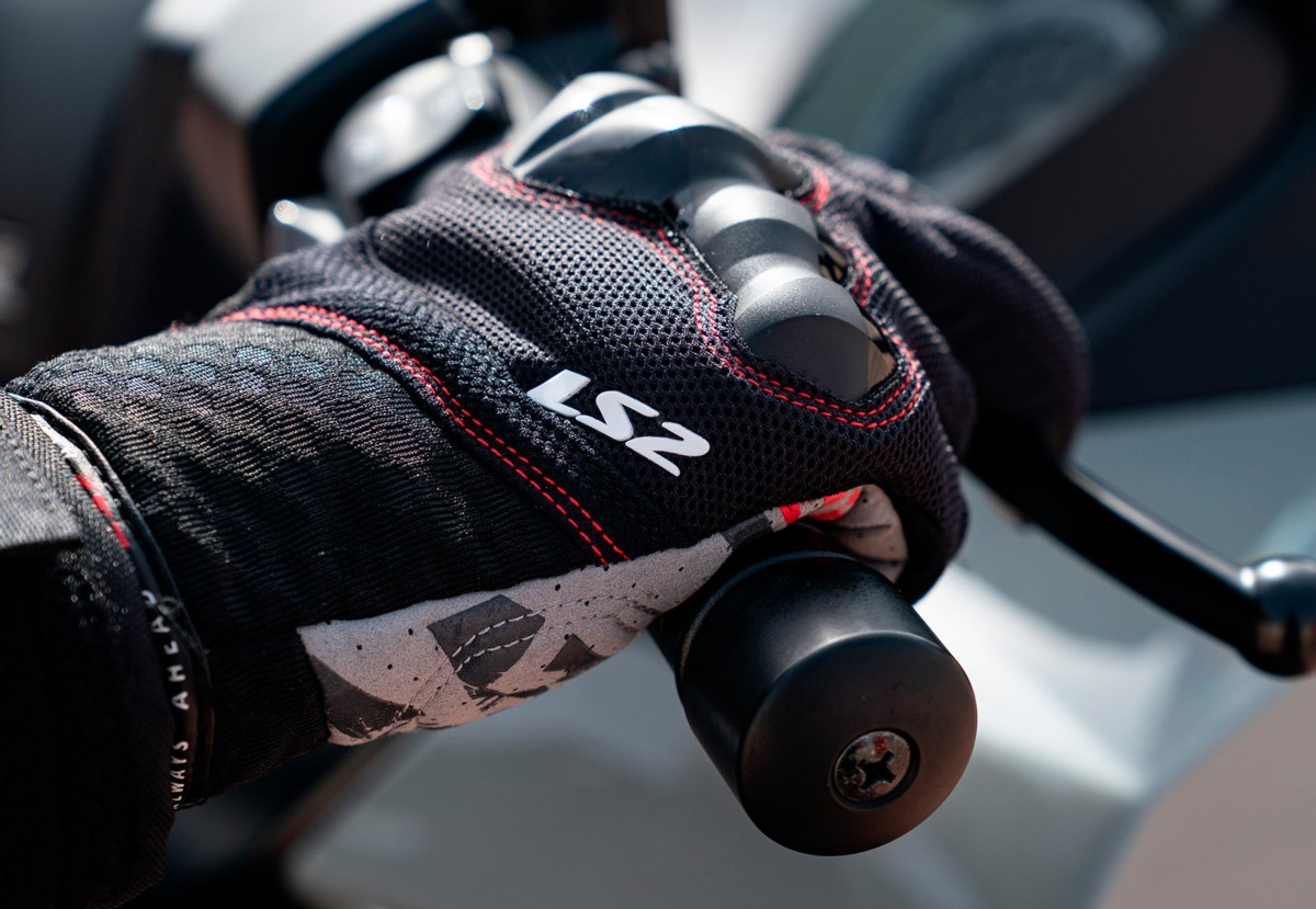 Guantes moto LS2 ventilados con piel perforada y TPU
