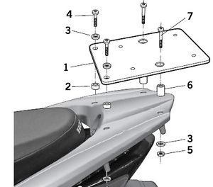 Fijación Trasera para Maleta SHAD Honda Visión/NSC50-110-125 ('11-'22)