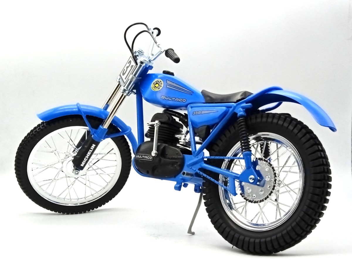 Bultaco Sherpa T198-199 Azul Réplica escala 1:6 1