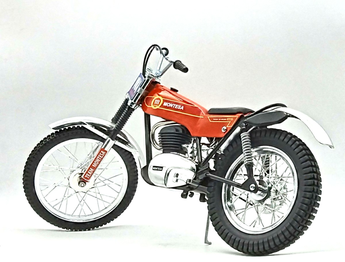 Montesa COTA 247 ULF KARLSON Réplica escala 1:6 1