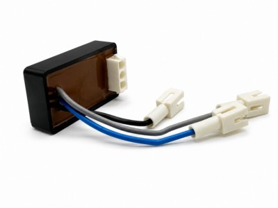 centralita_cdi_motoplat_roja_tres_conectores