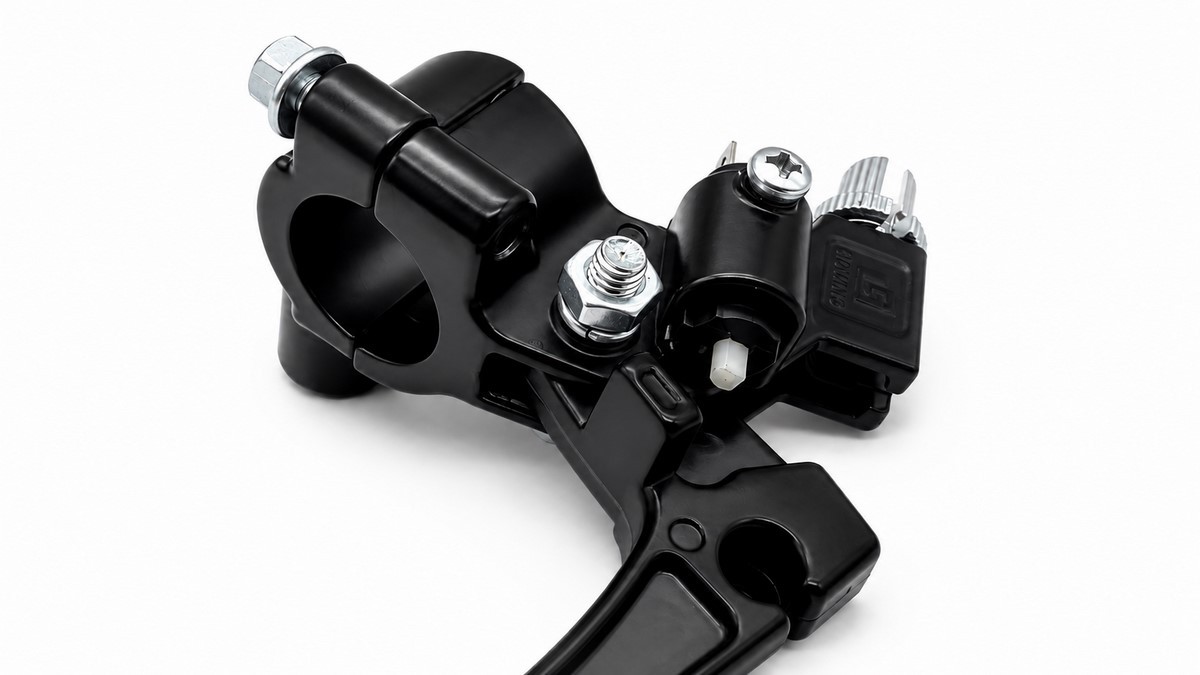Detalle maneta embrague original Rieju Aventura 307 Rally