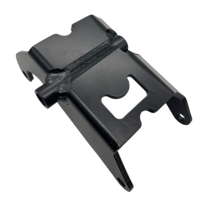 Compra el soporte tirante motor trasero RJ09806018 para Rieju Marathon 125 AC, compatible con modelos del 2015 al 2019. Calidad superior y envío rápido. Asegura el rendimiento óptimo de tu motocicleta Rieju.