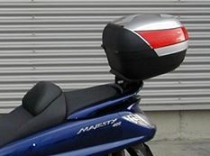 Fijación Trasera para Maleta SHAD Yamaha Majesty 400 (04-06); MAJESTY YP 400 (10-13)